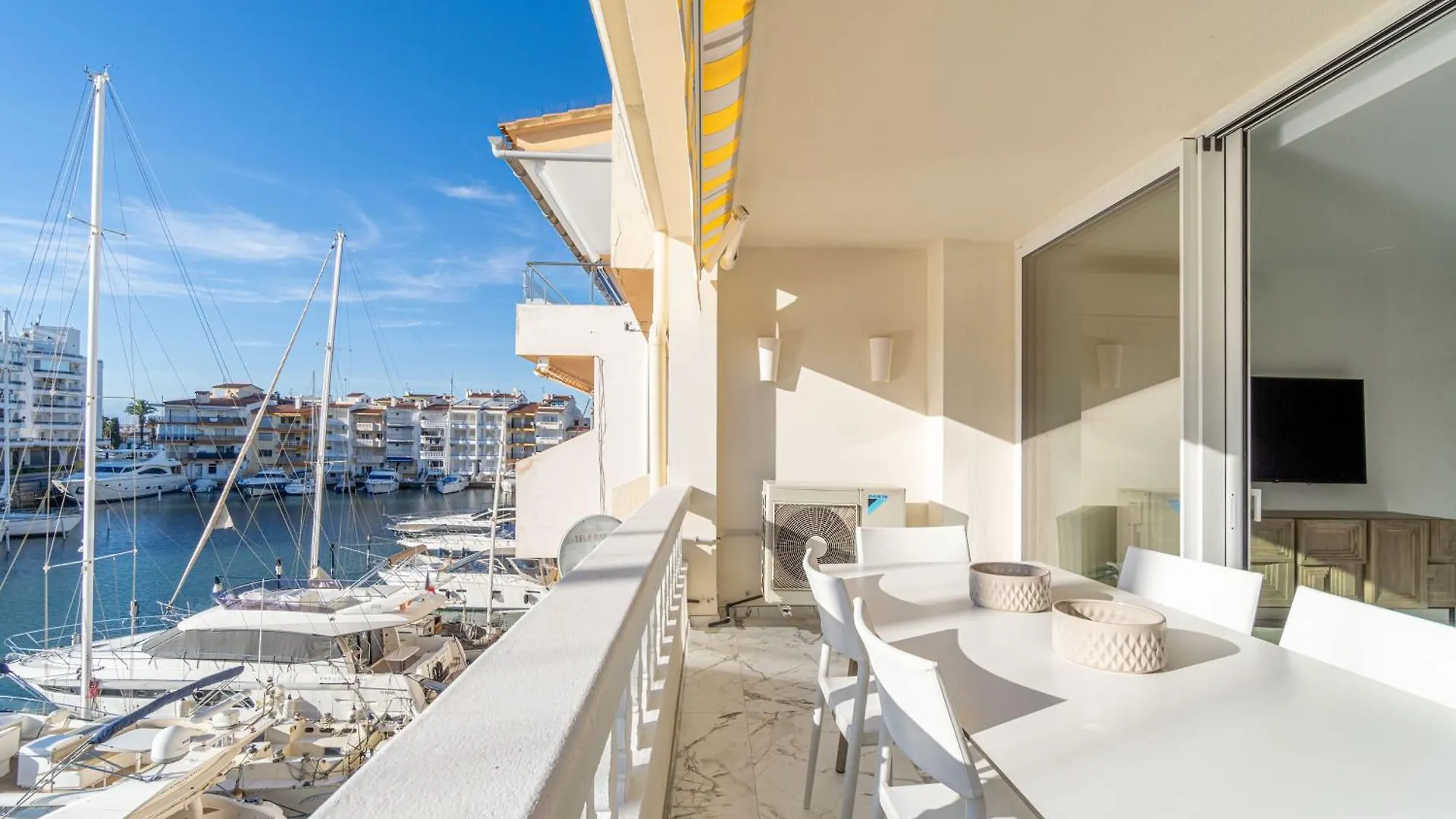 Apartament Moderno Apartamento Frente Al Canal Con Terrazas Empuriabrava Hiszpania