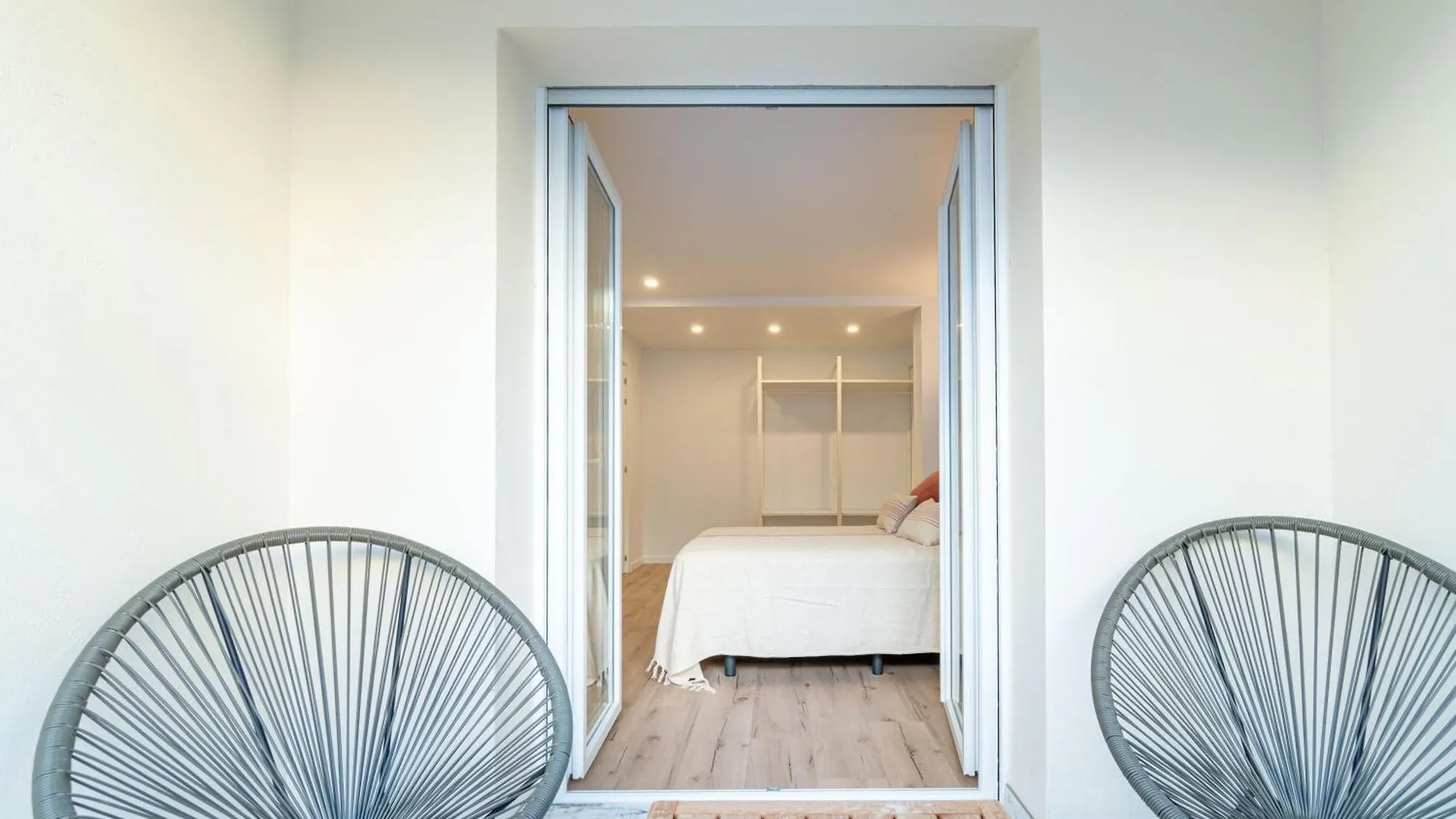 Moderno Apartamento Frente Al Canal Con Terrazas Apartment Empuriabrava