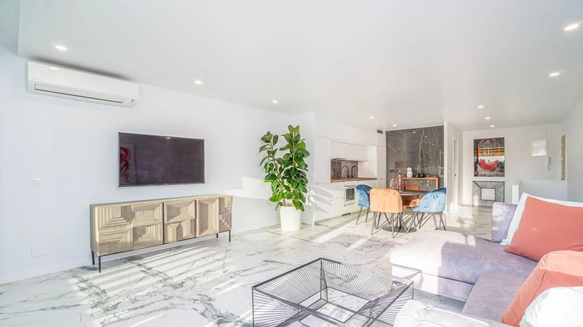 Moderno Apartamento Frente Al Canal Con Terrazas Apartment Empuriabrava