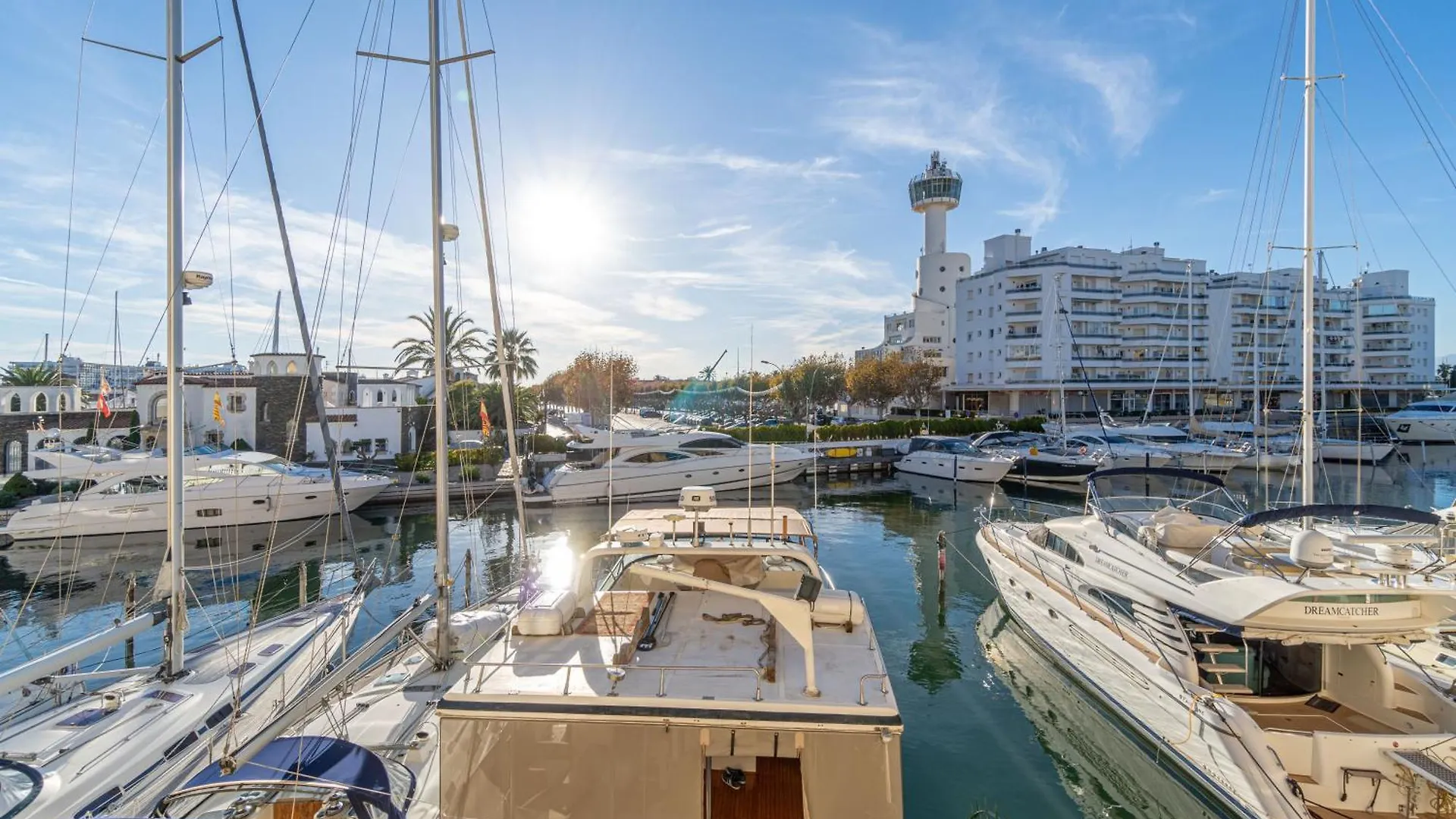 Moderno Apartamento Frente Al Canal Con Terrazas Apartment Empuriabrava