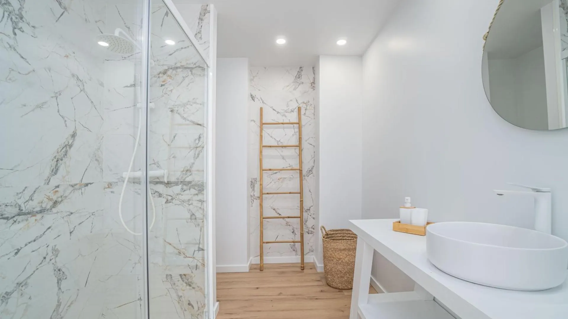 Moderno Apartamento Frente Al Canal Con Terrazas Apartment Empuriabrava Spain
